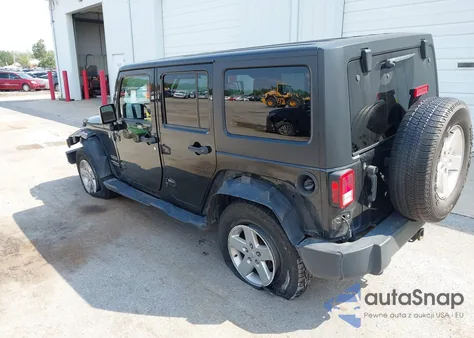 2014 Jeep Wrangler Unlimited Sport z USA, uszkodzony, nr VIN 1C4BJWDG4EL276994